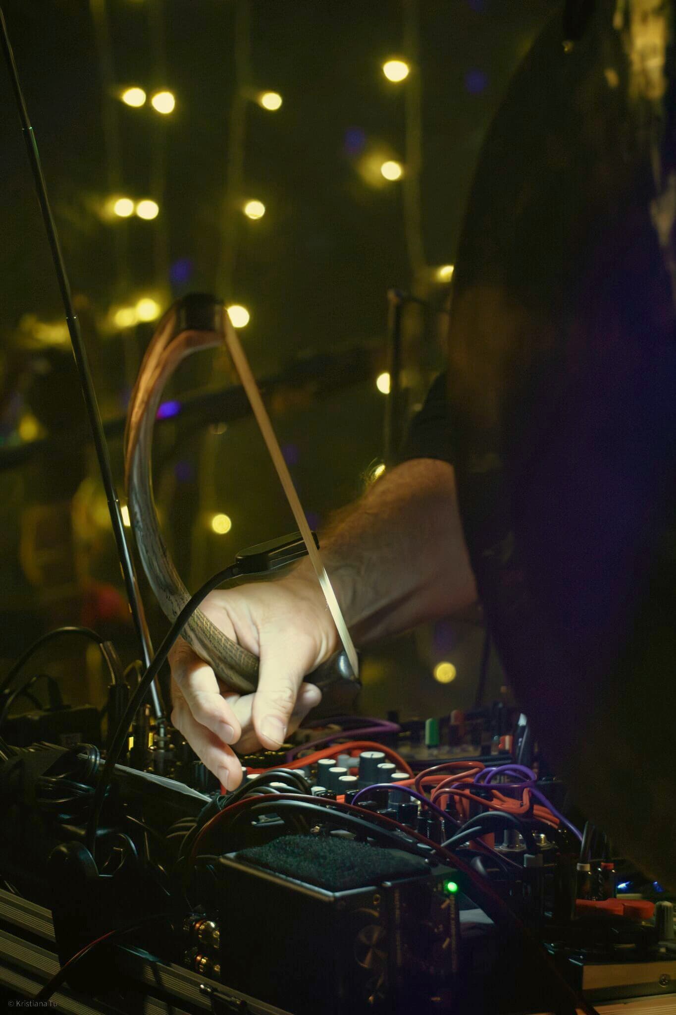 VOULOUSE / LYLE DE VITRY & SOPHIA CORINNE / ELECTROGONG photo 5