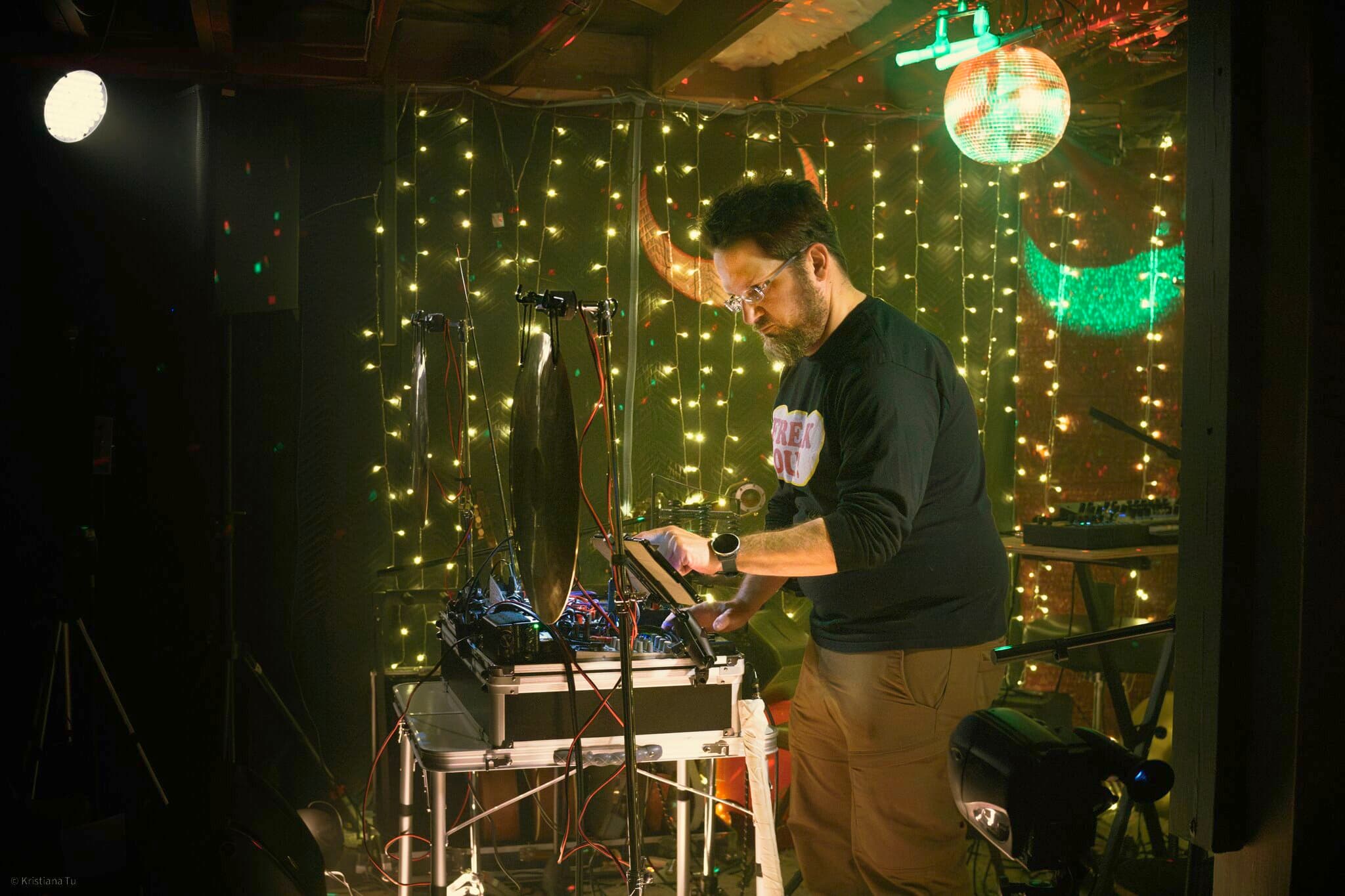 VOULOUSE / LYLE DE VITRY & SOPHIA CORINNE / ELECTROGONG photo 6